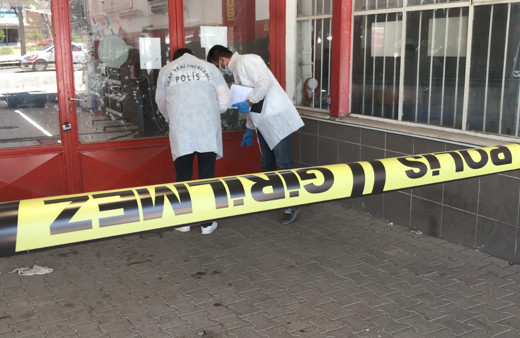 Isparta'da sabah dükkana gelince şaşkına döndü! O halde görünce ekiplere haber verdi