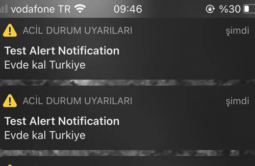 Türkiye'deki iPhone sahipleri bu sabah gelen mesajla panikledi