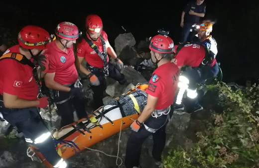 Kastamonu'da feci kaza! Ekipler seferber oldu 5 saatin sonunda kurtarıldı