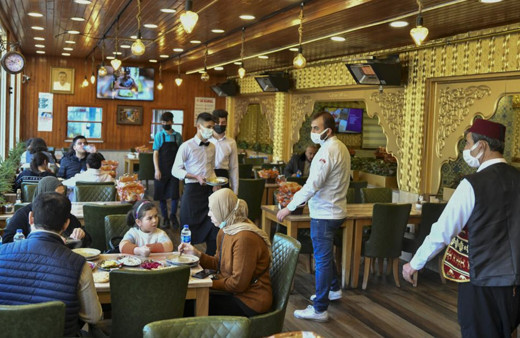 Restoran işletmecilerinden müşteri ve çalışanlar için aşı zorunluluğu talebi