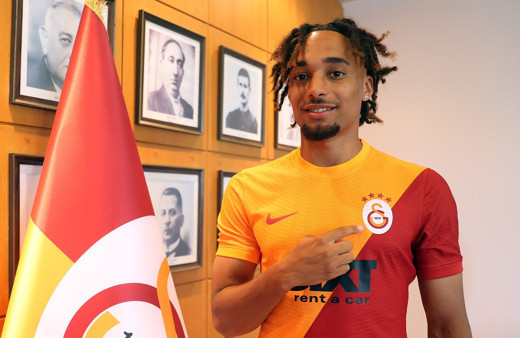 Galatasaray sağ bek Sacha Boey'in transferini resmen duyurdu