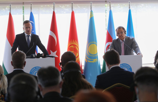 Macaristan Dışişleri Bakanı Szijjarto'ndan Türk Konseyi'ne ziyaret