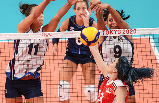 Tokyo 2020 Olimpiyatları'nda Filenin Sultanları İtalya'ya kaybetti!