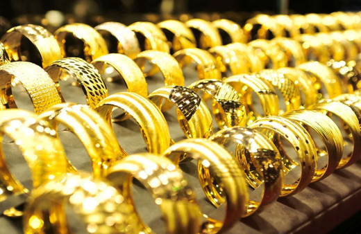 Ekonomist Atilla Yeşilada'dan bomba tahmin: Altına yatırım yapanlar...