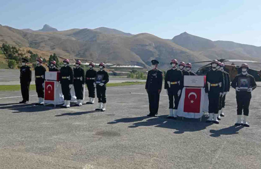 Kuzey Irak'ta şehit olan 2 asker törenle memleketlerine uğurlandı