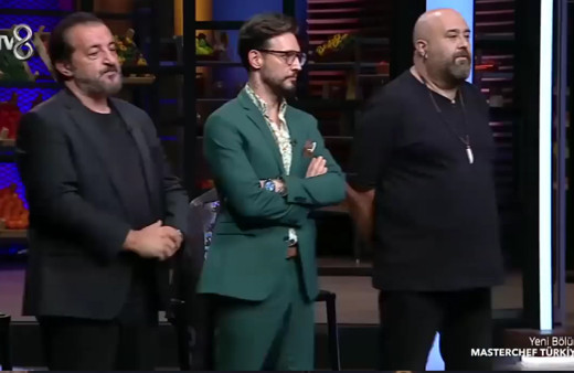 Tv8 MasterChef'te bir ilk daha yaşandı! Üçlü düello'da iki kişi birden üst tura geçti