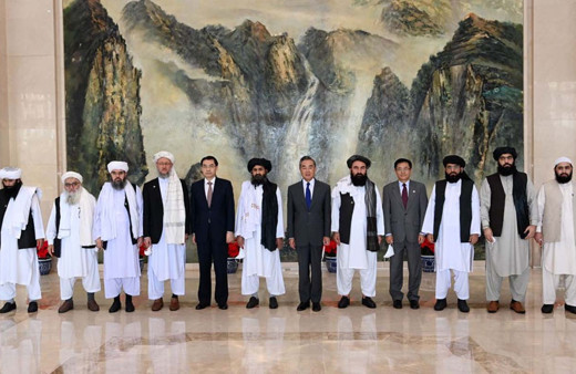 Taliban'ın Afganistan'ı kontrolünden Çin karlı çıktı!