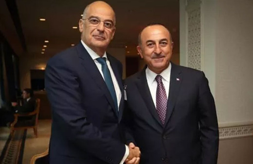 Bakan Çavuşoğlu'na, Dendias'tan geçmiş olsun telefonu