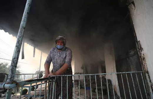 Manavgat yangınında tedavi parası yanan Cemile Teyze'ye Haluk Levent el uzattı