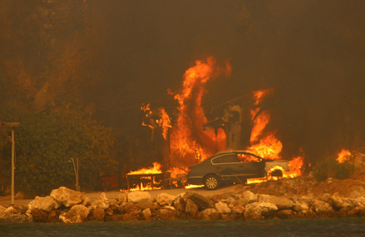 Muğla Milas Belediye Başkanı korkutan haberi verdi: Çökertme yanıyor