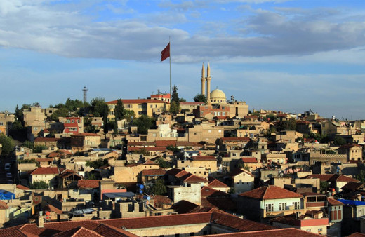 Gaziantep'te araç lastiği yakanlara 402 bin lira ceza kesilecek
