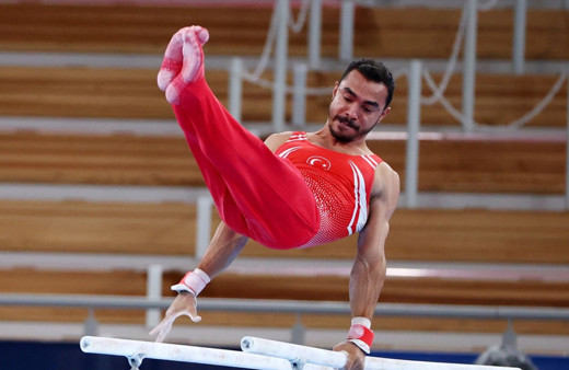 Milli cimnastikçi Ferhat Arıcan Tokyo 2020'de bronz madalya kazandı