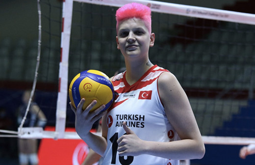 Ebrar Karakurt aslen nereli boyu kaç kaçtır? Ebrar Karakurt sevgilisi kimdir?