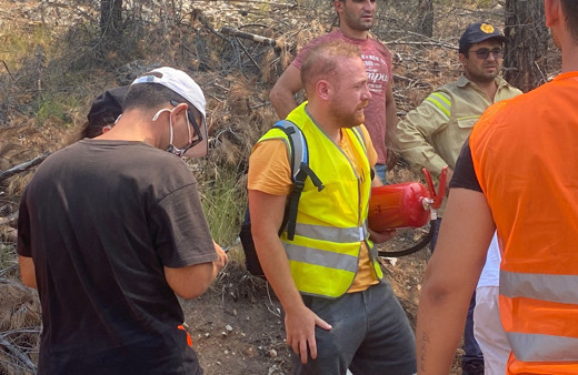 Muğla'daki yangına duyarsız kalmadı! Çocuklar Duymasın'un Havuç'u Furkan Kızılay takdir topladı