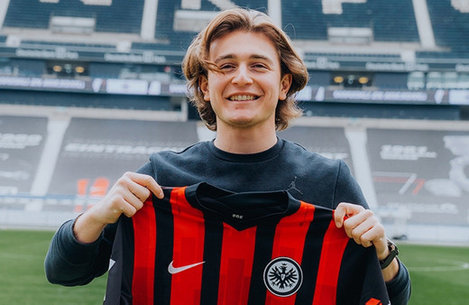 Eintracht Frankfurt, Ali Akman'ı kiralık olarak gönderdi
