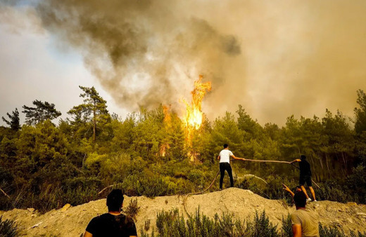 Ahmet Hakan yazdı: Tartışma yaratan turizm kanununa muhalefet de 'Evet' demiş!