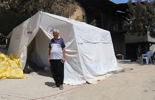 Orman yangınında ev ve ahırı kullanılamaz hale gelen ziraat odası başkanı, yaşadıklarını anlattı