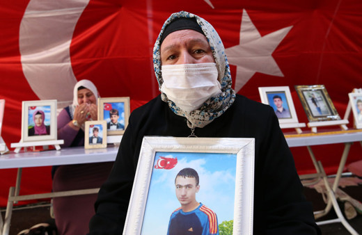 Diyarbakır annelerinden evlatlarına 'teslim ol' çağrısı