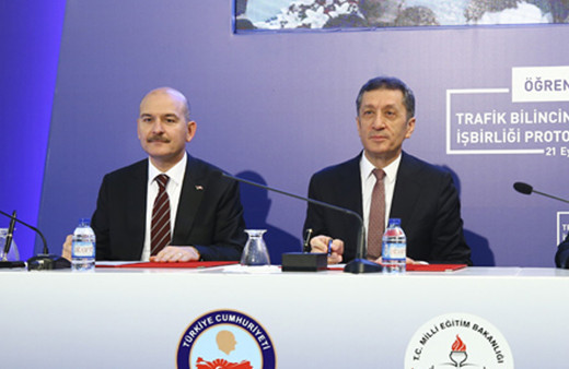 İçişleri Bakanı Süleyman Soylu'dan Ziya Selçuk'a teşekkür: Sizi seviyoruz Ziya Hocam