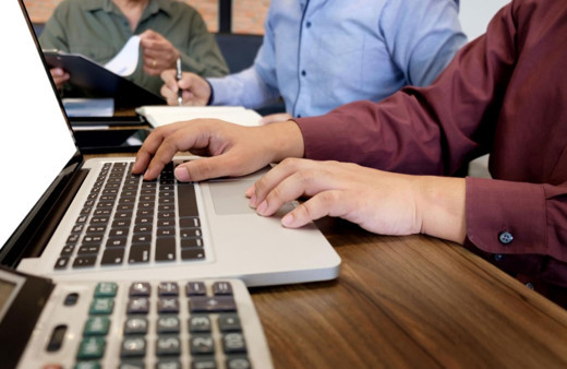 Yıllık izine hafta sonu izni dahil mi? Yargıtay cumartesi pazar günü için kararı verdi