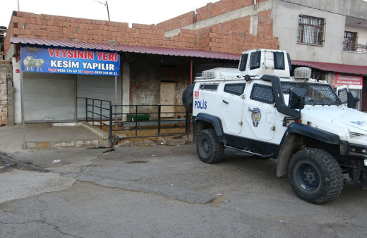 Diyarbakır’da yer kavgası kanlı bitti 1 ölü 1 yaralı
