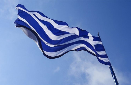 Komşudaki orman yangınları istifa getirdi!