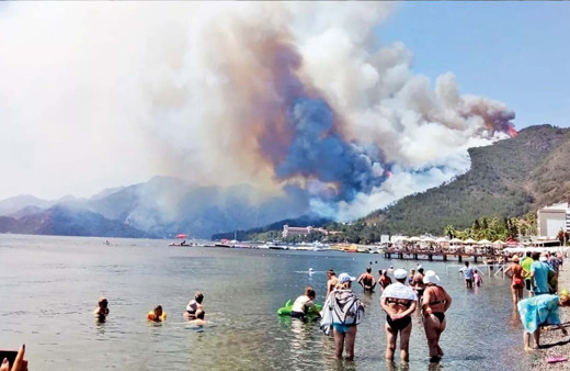 Yangın bölgeleri için tatilcilere çağrı! Turizm dernekleri açıklama yaptı