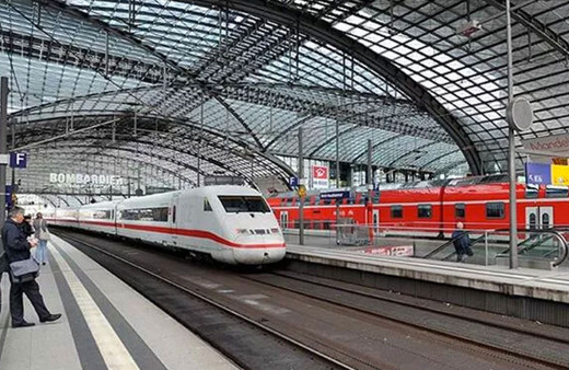 Almanya'da makinistlerden grev kararı