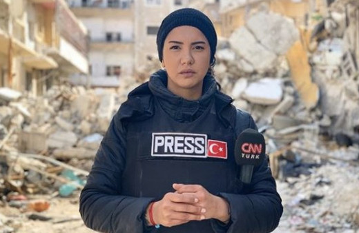 Fulya Öztürk evli mi eşi kimdir Umudun Olsun Fulya Öztürk yaşı kaç?