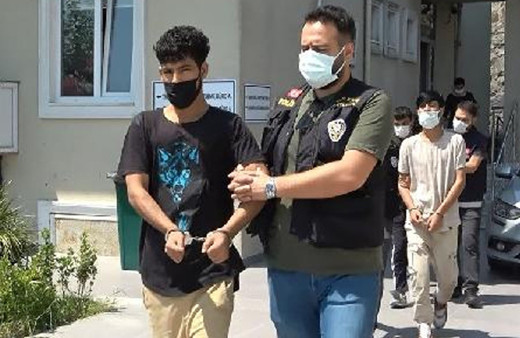 İtalya hayali kabusa döndü! Afganlar, İranlı karı-kocayı gasbedip Arnavutköy' de rehin aldı