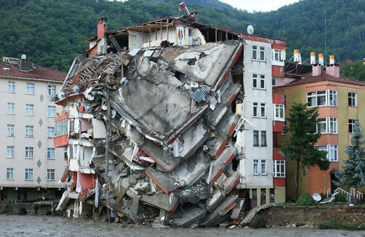 Sel felaketini yaşayan Kastamonu ve Sinop uzaydan görüntülendi!