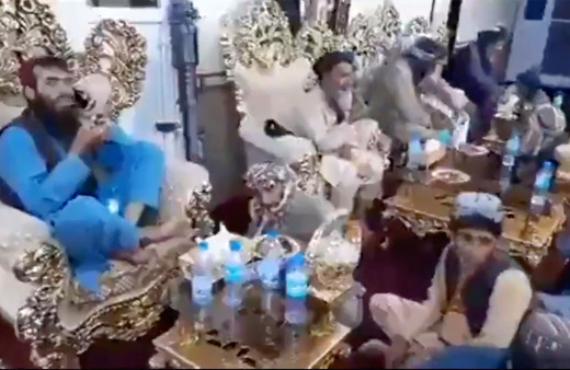 Taliban Afganistan'ı rehin alıyor! Mareşal Raşid Dostum'un evini de işgal ettiler