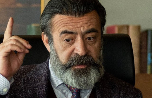 Levent Ülgen o paylaşıma çıldırdı: Fotoğraftaki kişi ben değilim, yapmayın!