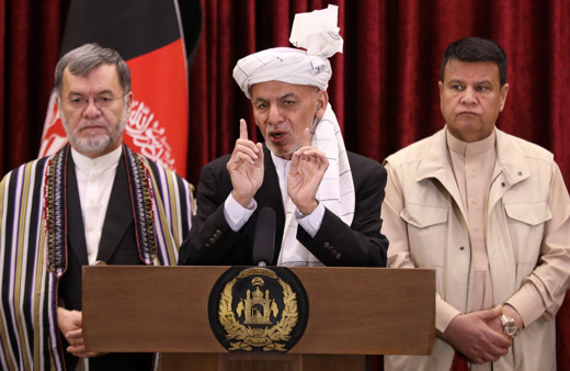 Afganistan Cumhurbaşkanı Eşref Gani ülkeyi terk etti