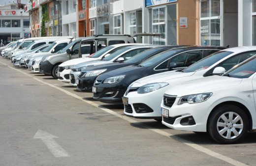 ÖTV indirimi sonrası sıfır araç fiyatları dibe çakıldı! İşte fiyatları düşen otomobiller