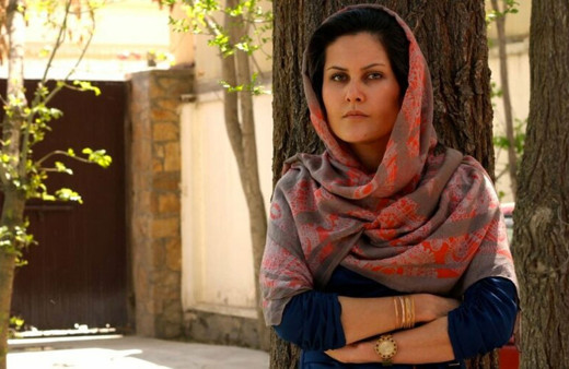 Türkiye iki üst düzey Afganistanlı ile kadın yönetmen Sahraa Karimi'yi Kabil'den çıkardı