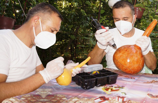 Manisa'da salgını fırsata çevirdi! İnternetten satışa başladı sipariş yağıyor