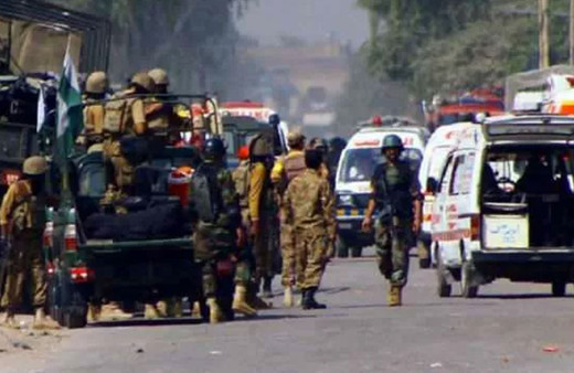 Pakistan'da Kerbela etkinliklerine bombalı saldırı 30 kişi yaralandı