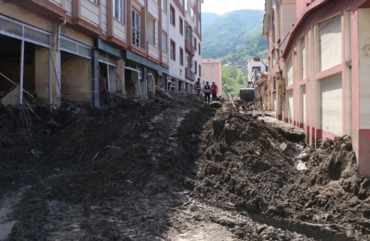 Kastamonu ve Sinop dahil sel bölgelerine elektrik verildi! Bakanlık duyurdu