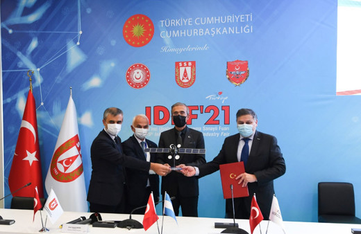 Türkiye'nin uzay alanındaki ilk ihracatı için imzalar IDEF 2021'de atıldı