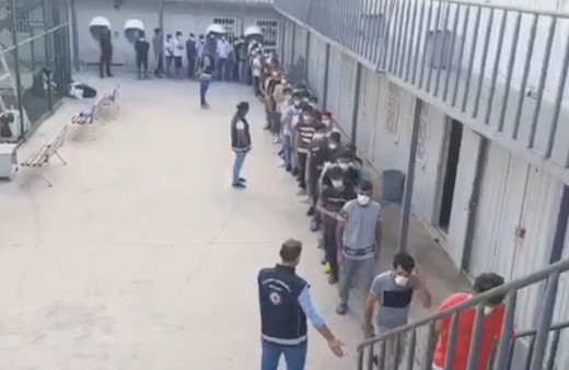 İstanbul'da 436 düzensiz göçmen Geri Gönderme Merkezi'ne teslim edildi