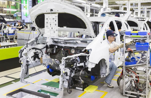 Toyota çip tedarik sorunu sebebiyle Japonya'da 27 üretim bandını geçici durduracak