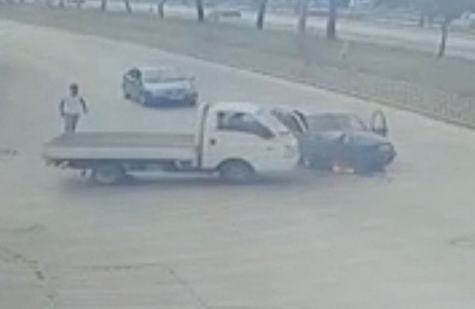 Bursa'daki feci kazanın görüntüsü ortaya çıktı! Araçtan böyle kurtuldular