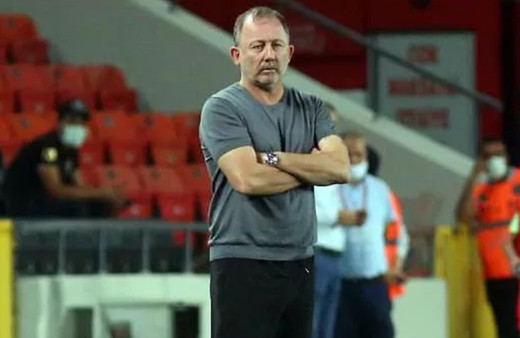 Sergen Yalçın'dan 'yabancı oyuncu kuralı' isyanı: Doğru bulmuyorum