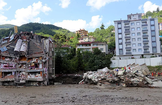 Selde yıkılan Ölçer Apartmanı'nın müteahhidi itiraf etti temel 2 metreymiş!