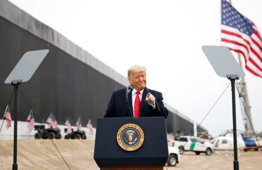 Trump'ın geçilmez dediği duvarlarını Muson yağmurları yıktı geçti