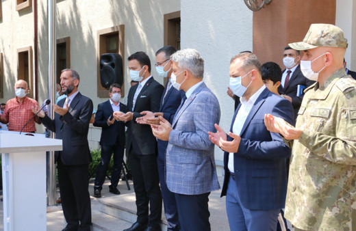 Erzincan'dan Sinop'a 5 TIR yardım 1 milyon lira nakit para gönderildi