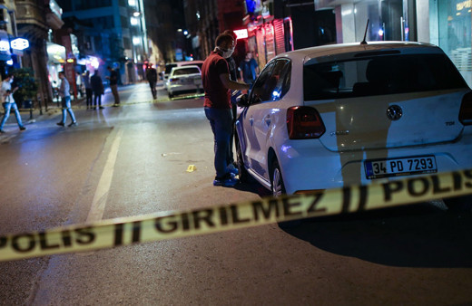 Beyoğlu’nda silahlı saldırı: 1 ölü, 1 yaralı