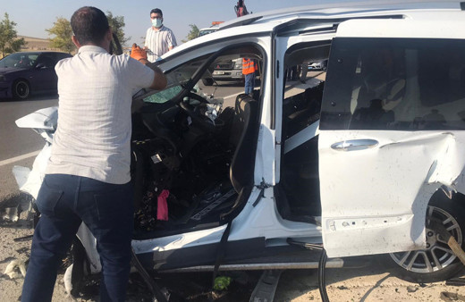 Konya'da korkunç kaza! TIR ile kamyonet çarpıştı 6 kişi feci şekilde öldü