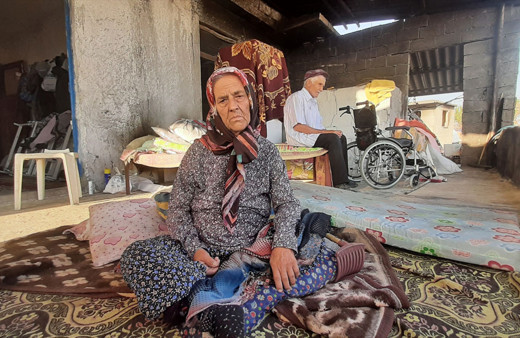 Manavgat yangında evi zarar gören yaşlı çiftin yeni evi 15 günde bitti! Örnek taş ev